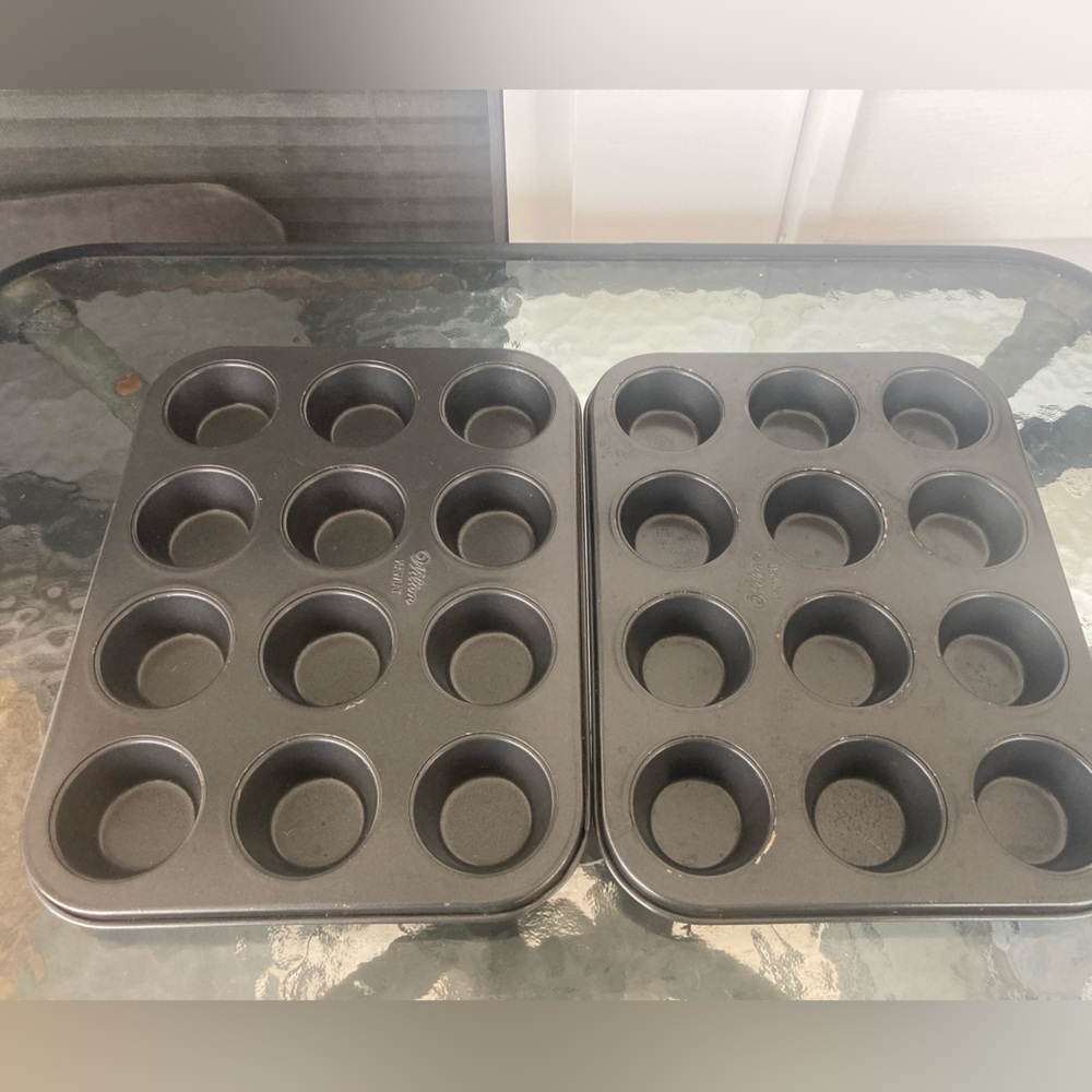 Do you have a muffin pan?A muffin Pan?A muffin pan!! 2 Wilton Mini Muffin Pans